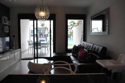 Appartement rez de chaussée à Oasis Beach La Zenia 5 Nº 009 in España Casas