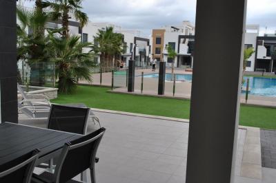 Appartement rez de chaussée à Oasis Beach La Zenia 5 Nº 009 in España Casas