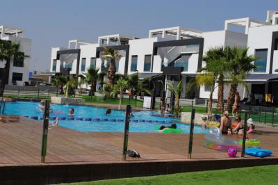 Første etasje leilighet i Oasis Beach La Zenia 6 Nº 109 on España Casas