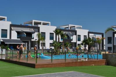 Apartamento en planta baja en Oasis Beach La Zenia 4 Nº 079 on España Casas